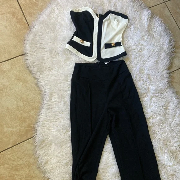 Fashion Nova two piece set - Picture 4 of 6